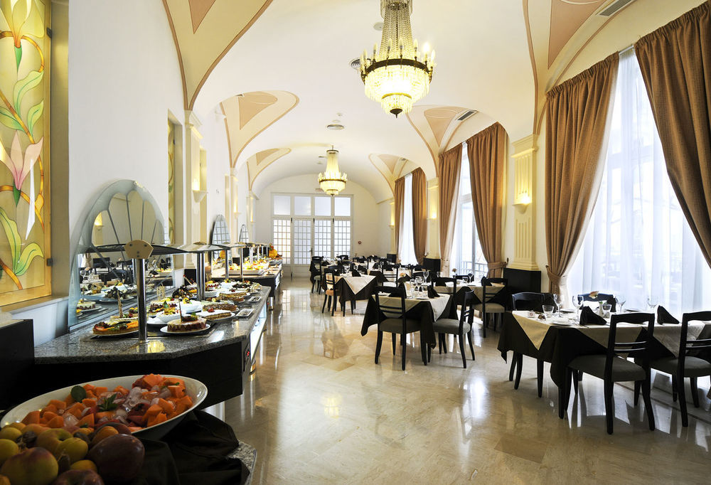 Majestic Hotel Τύνιδα Εξωτερικό φωτογραφία