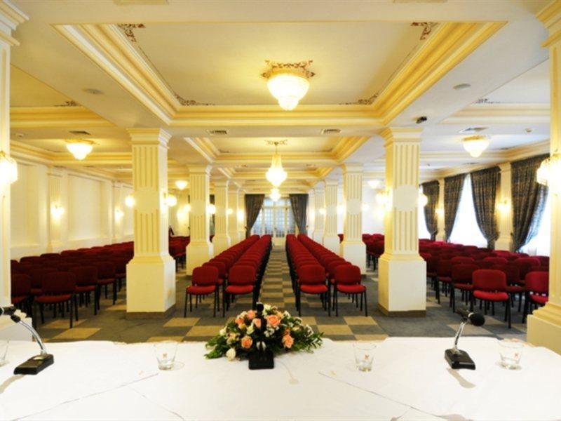 Majestic Hotel Τύνιδα Εξωτερικό φωτογραφία