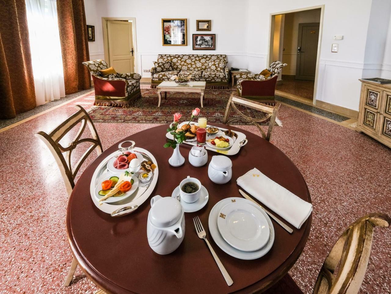 Majestic Hotel Τύνιδα Εξωτερικό φωτογραφία