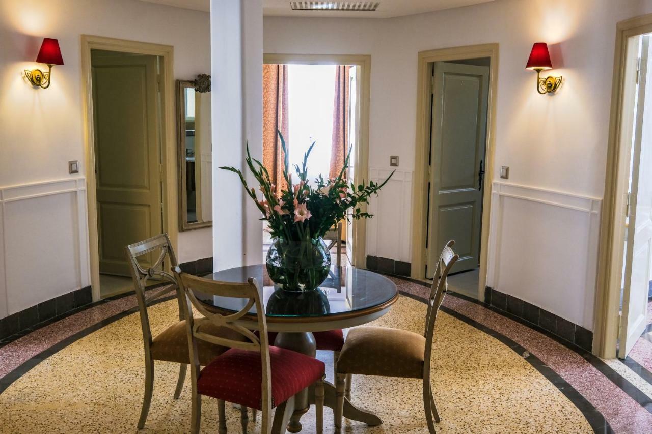 Majestic Hotel Τύνιδα Εξωτερικό φωτογραφία