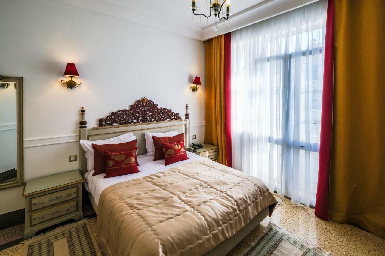 Majestic Hotel Τύνιδα Εξωτερικό φωτογραφία